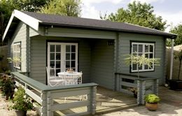 Lugarde Paris log cabin